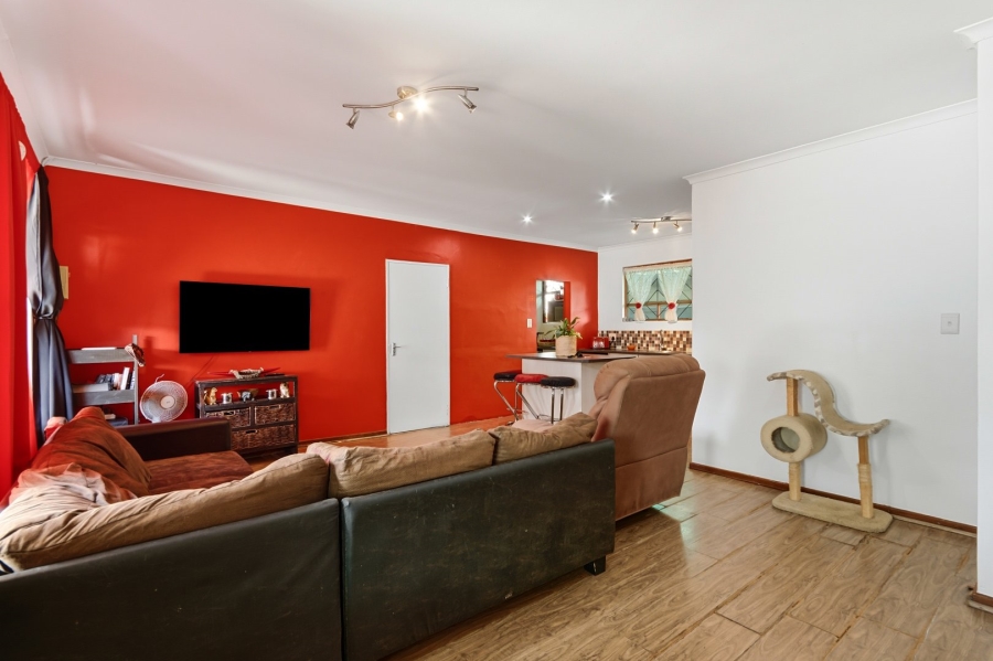 3 Bedroom Property for Sale in Onverwacht Western Cape